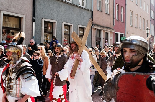 Psiisajan passionytelmiss oma roolinsa on Jeesusta vastustaneilla juutalaisjohtajilla. Kuva Puolasta. Kuva: Kapa1966/Shutterstock
