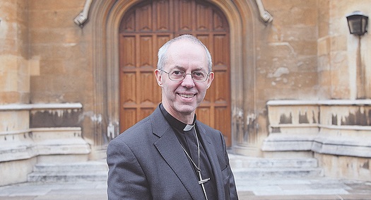 Englannin kirkon trkein johtaja, Canterburyn arkkipiispa Justin Welby, tunnetaan vakaumuksellisena evankelisena kristittyn. Kritiikkojen mielest Welbyn valitseminen nelj vuotta sitten merkitsi evankelisten piirien tekem haltuunottoa Englannin kirkosta.