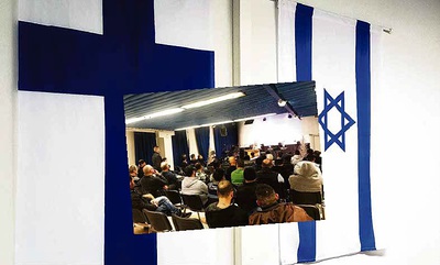 Maahanmuuttajaty on ollut vilkasta Tampereella viime aikoina. Suomen lipun vieress pidettv Israelin lippu on nostattanut tunteita Hervannassa. Kuva: Tarja Jskelinen