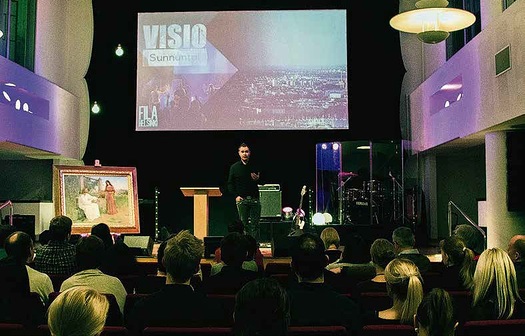 Johan Forsbck saarnaa Fila Helsingiss, joka on saanut uuden tulevaisuuden. Kuva: Carolina Sandell