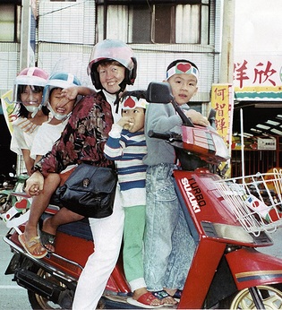 Taiwanilla pyhkoulun pitminen vaati monia kytnnn tit, kuten kuljetuspalvelun hoitamista.