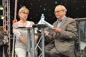 Valtter Luoto oli Anne Palmin haastattelussa Juhannuskonferenssin torstai-iltapivn Talk about Awesome God -teemafoorumissa. Kuva: Elina Rautio
