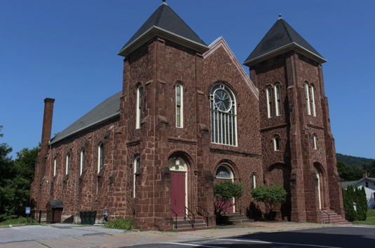 221 vuotta toiminut First Presbyterian -kirkko sulki ovensa lopullisesti jouluaattona 2021.  (First Presbyterian Church of Bellefonte, Facebook) 