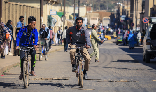 Eritreassa yhdistyy monenlaisia kulttuuri-ihanteita. Maa on ollut historian saatossa niin Italian kuin arabienkin hallitsema. Nkym pkaupunki Asmaran kadulta. (Shutterstock) 