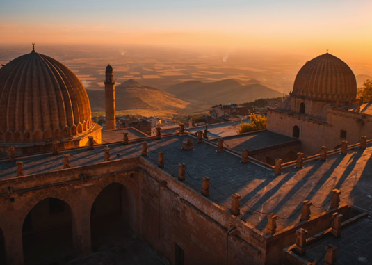 Mardinin suuri moskeija sijaitsee samassa maakunnassa kaivauslydn kanssa. (Shutterstock) 