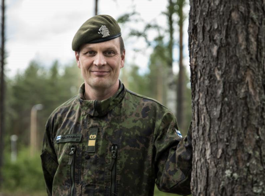 Marko Haukkamki on kuulunut puolustusvoimien kantahenkilkuntaan noin 30 vuotta. Hn on kahden vuoden ajan toiminut sotilaspappina Jyvskyln varuskunnassa. (Juha Juurikkamki)