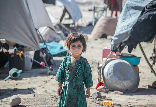 Pakolaistytt Kabulissa 1. elokuuta, jolloin Taliban alkoi tunkeutua Afganistanin kaupunkeihin valloittaen niit nopeasti. (Trent Inness / Shutterstock.com)